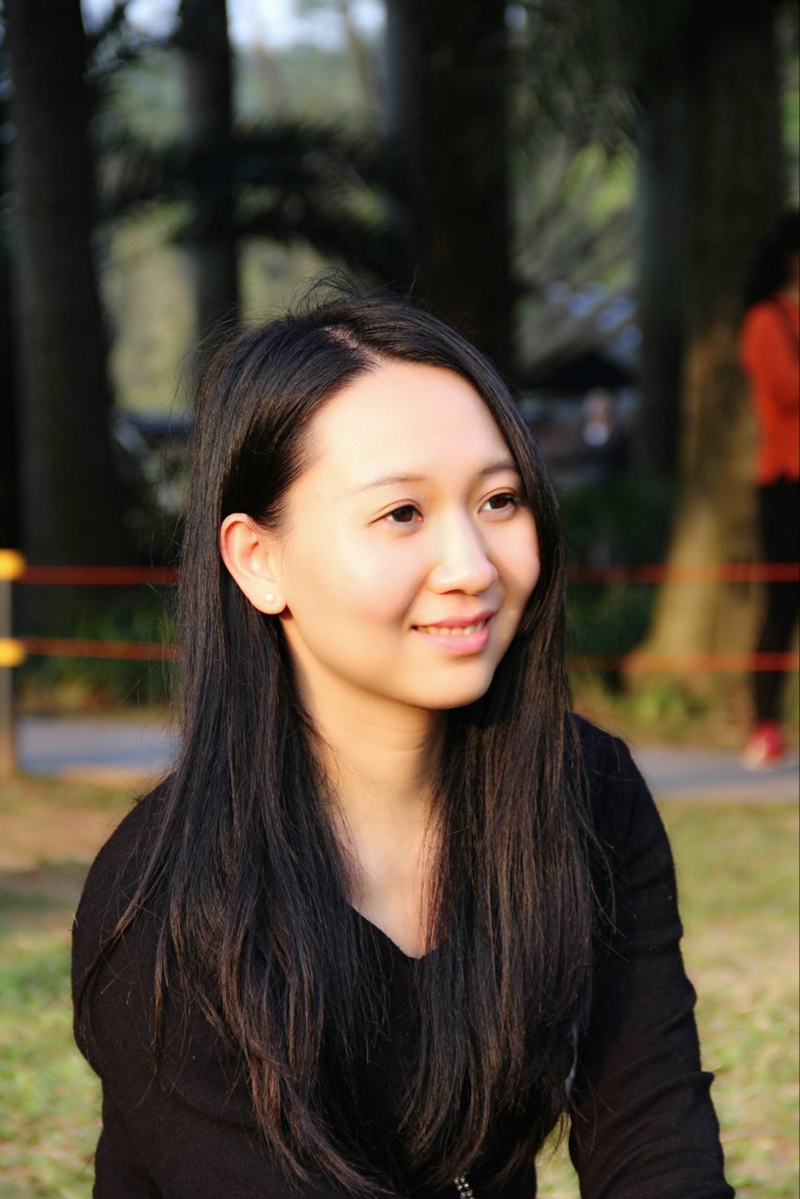 曹米娅老师，荣获2017年深圳市高考模拟试题命题比赛英语学科一等奖第一名