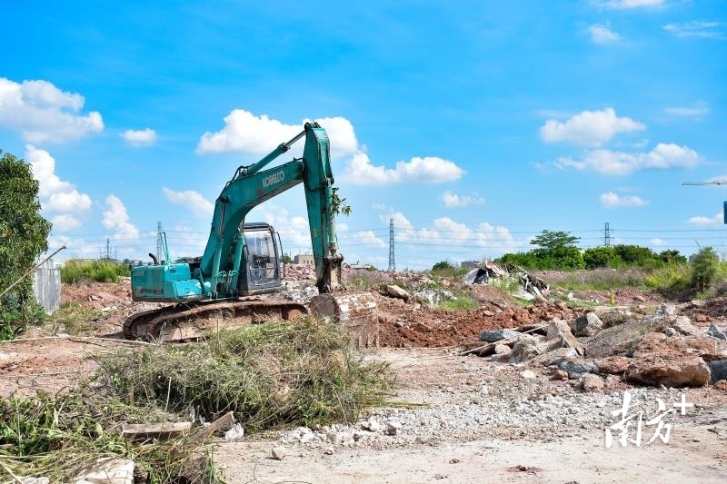 将新增临时停车场