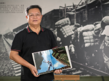 原来深圳是这样“长大”的！他用镜头记录第一批建设者的拓荒史