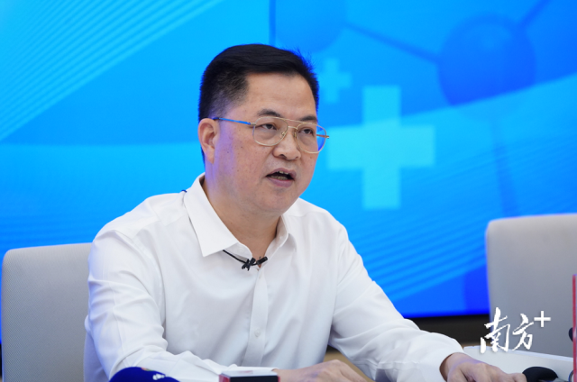 南海区委常委、常务副区长蔡汉全。