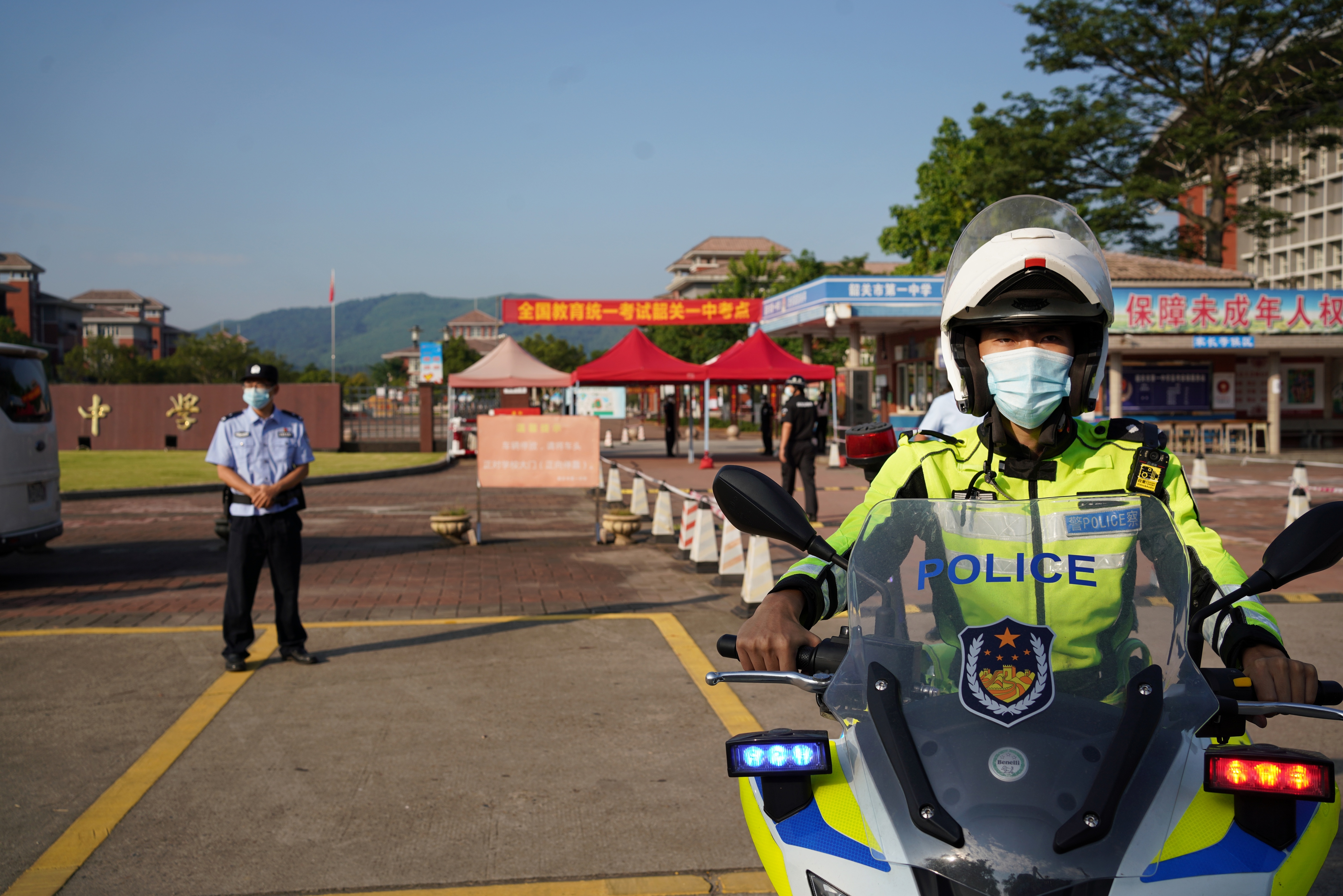点赞警察叔叔!韶关公安圆满完成高考安保任务