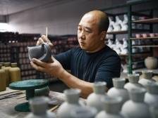 省基层宣传文化能人马瑞：让清远文化元素在陶器上绽放