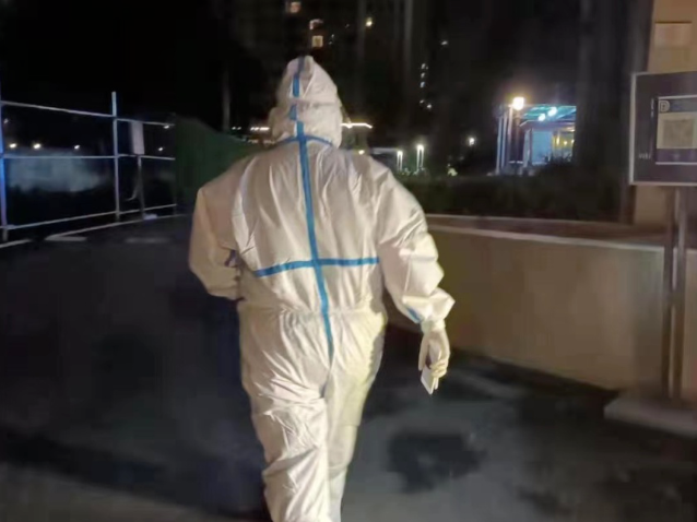 “疫”线家书 | 端午佳节，在封闭管理区支援的医生写给妈妈的一封信