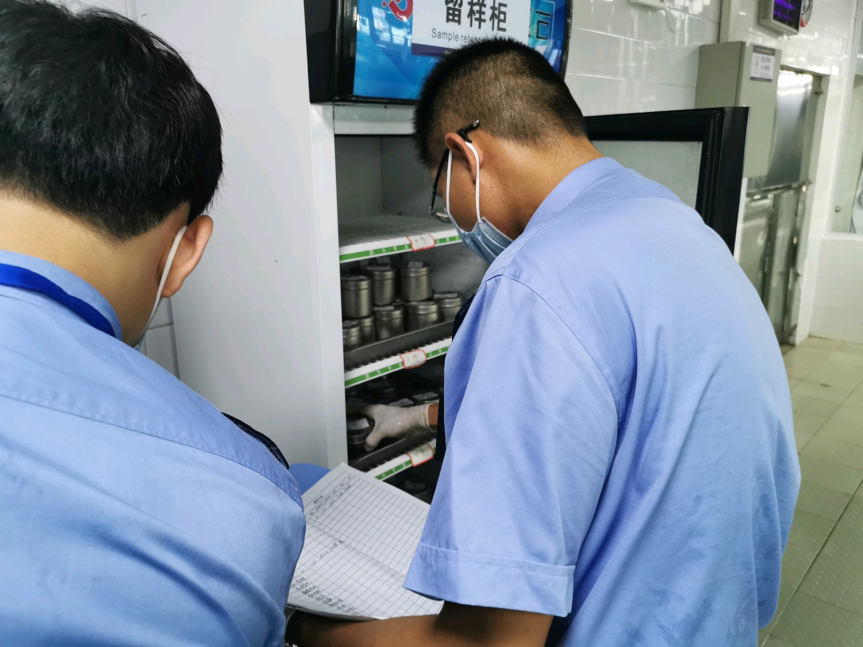 阳光查餐厅直播现场