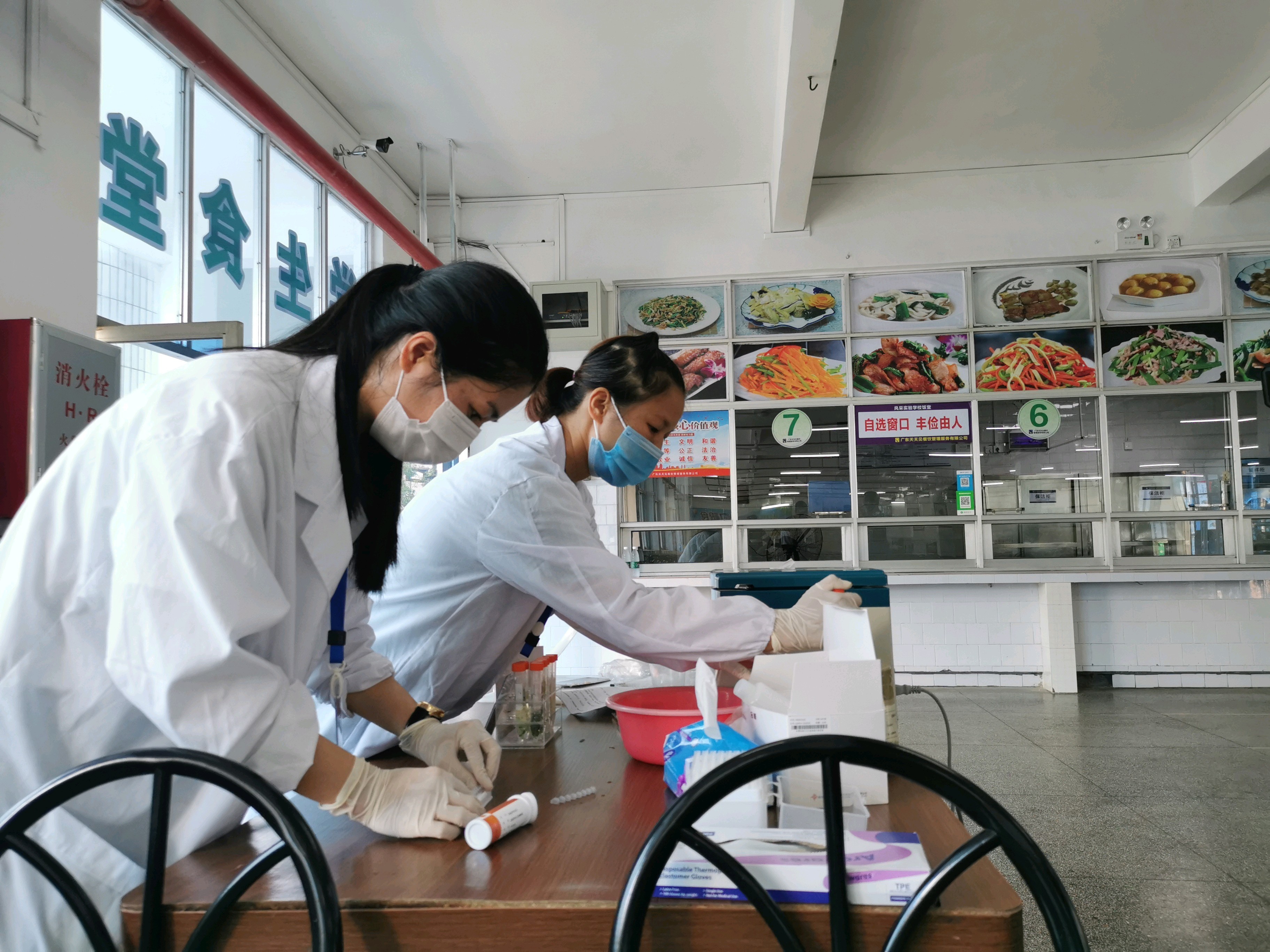 阳光查餐厅现场检验