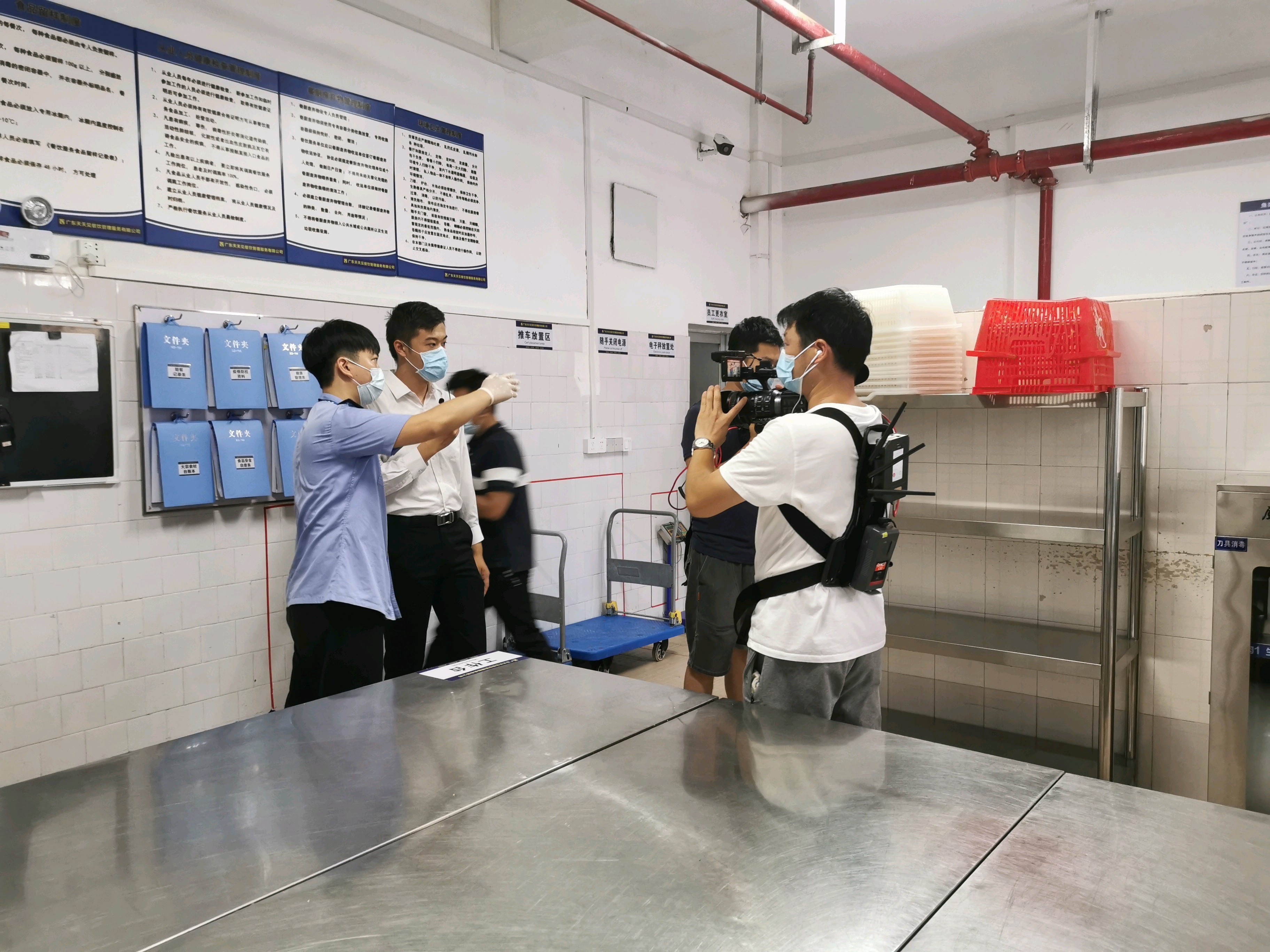 阳光查餐厅直播现场