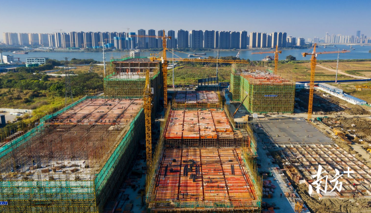 建设中的大良华腾科技城。何惠然 摄 建设中的大良华腾科技城。何惠然 摄