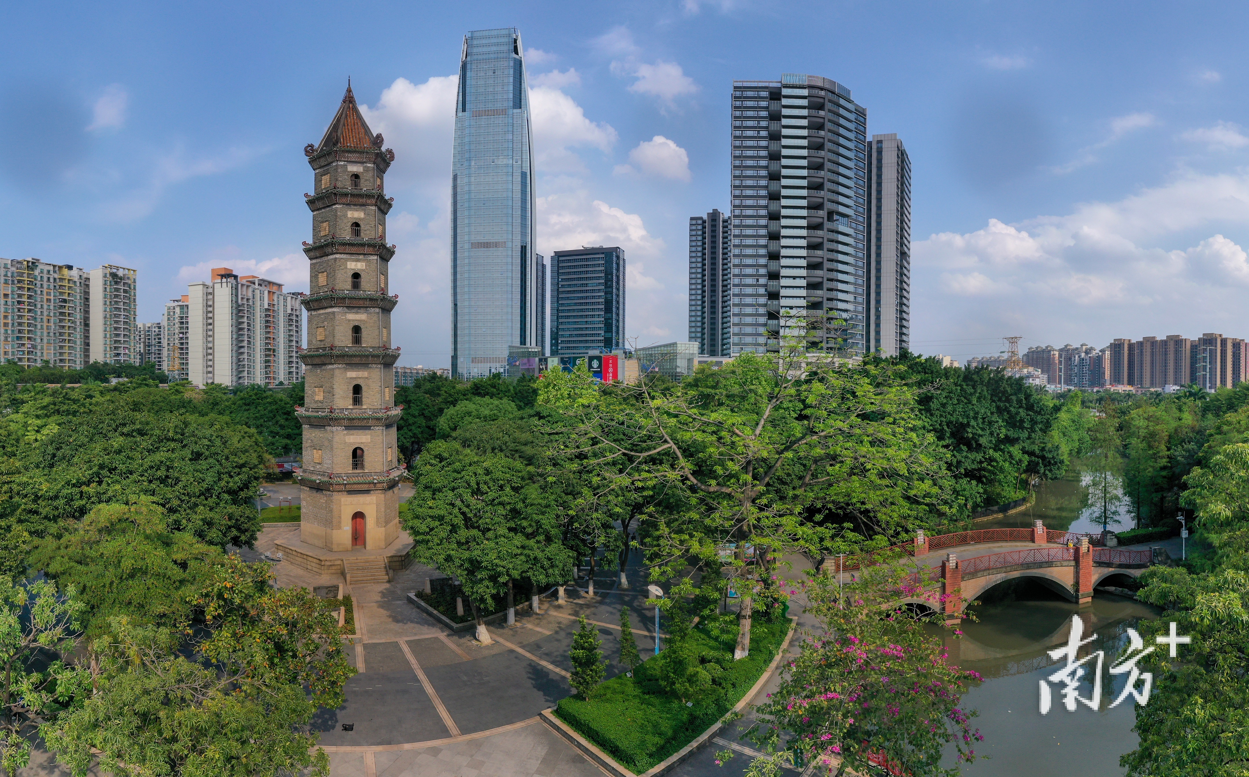 容桂加快建设产业兴旺、文化繁荣、环境优美、生态宜居的湾区现代化品质名城。容桂街道宣传文体旅游办公室供图 容桂加快建设产业兴旺、文化繁荣、环境优美、生态宜居的湾区现代化品质名城。容桂街道宣传文体旅游办公室供图