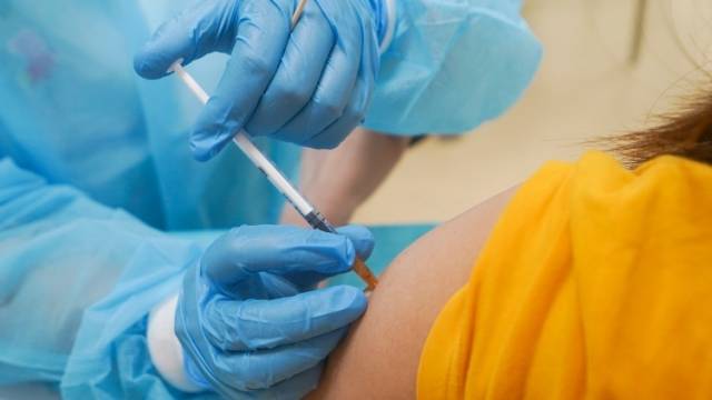 三针新冠疫苗将开打！广东疾控权威科普：一针、二针、三针怎么选