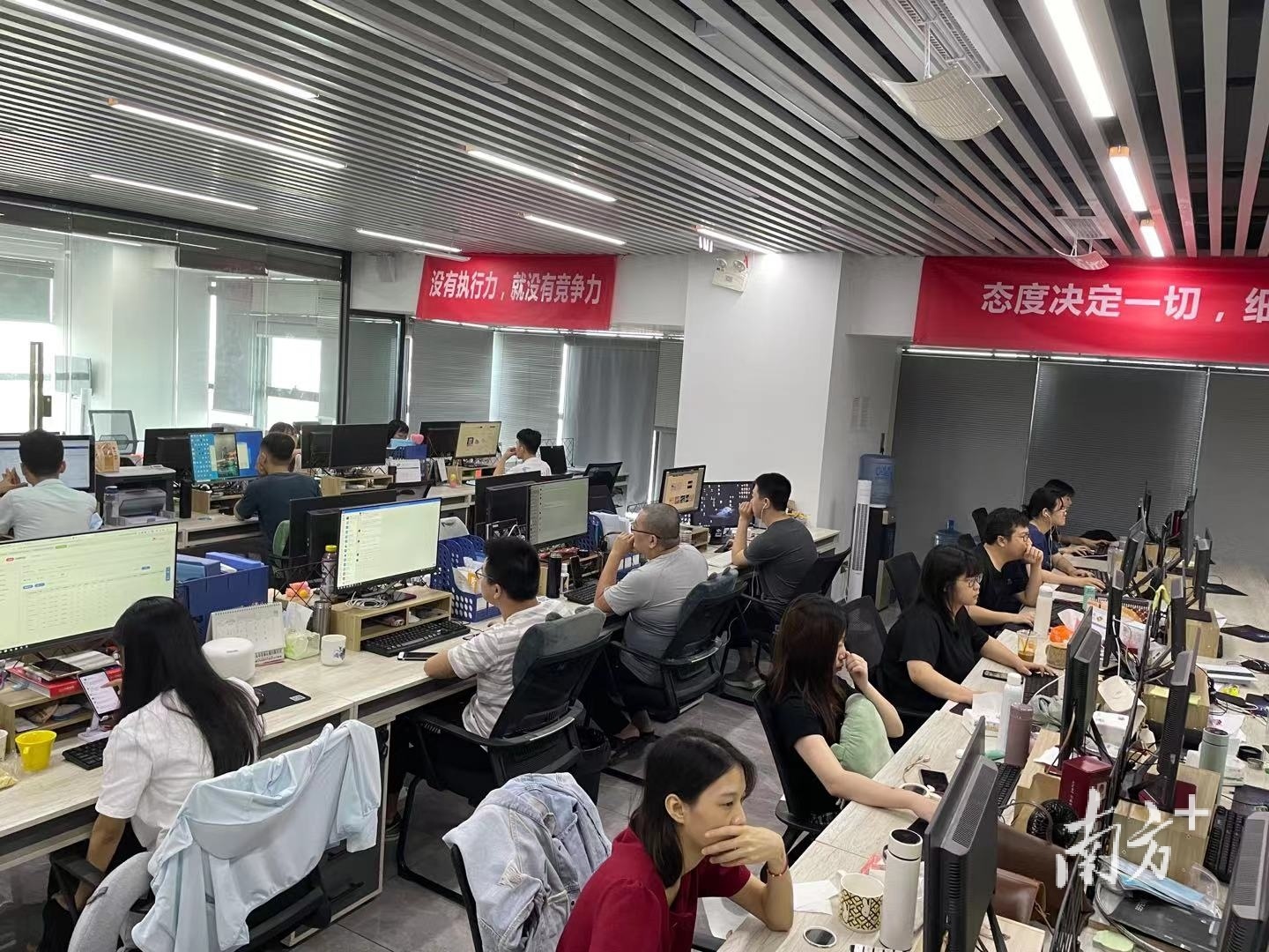 潮州电商行业发展迅速，积极参与“618”等年中大促活动。