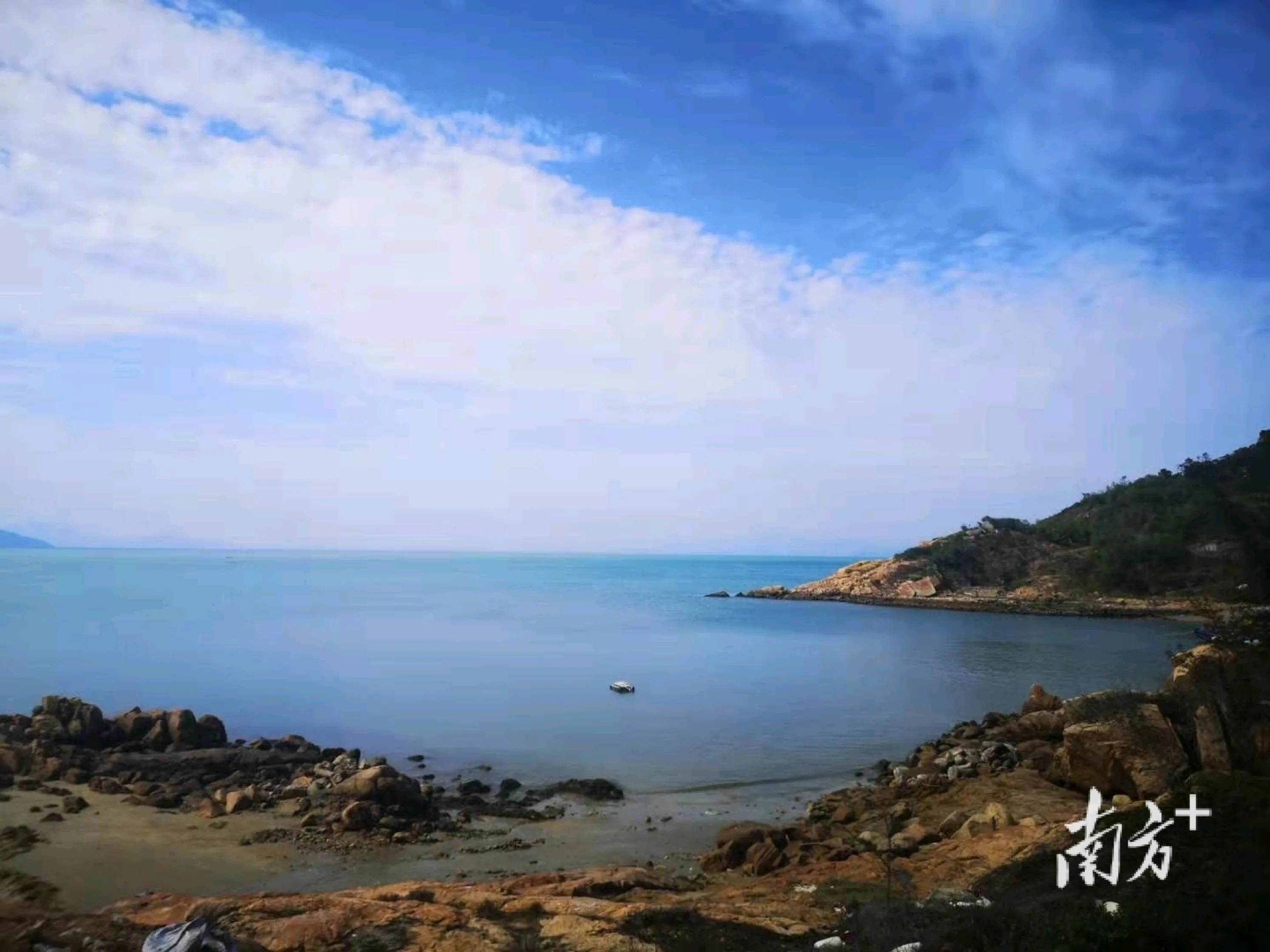 汕尾施公寮半岛自然风光。