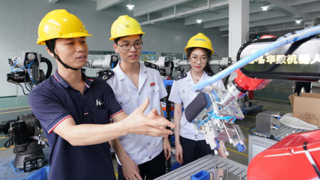 佛山市税务局局长林敬忠：惠企利民，助力营商环境优化｜百年风华 佛山力量