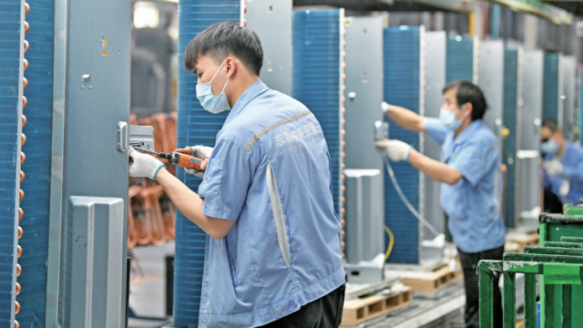 佛山市人社局局长严冰：全力打造“四城”，推动高质量就业｜百年风华 佛山力量