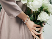 美贸礼遇|女性最佳“饰”品非你莫属