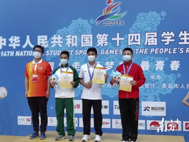 勒流中学运动员曹辉泽荣获男子自选南拳金牌。顺教宣供图