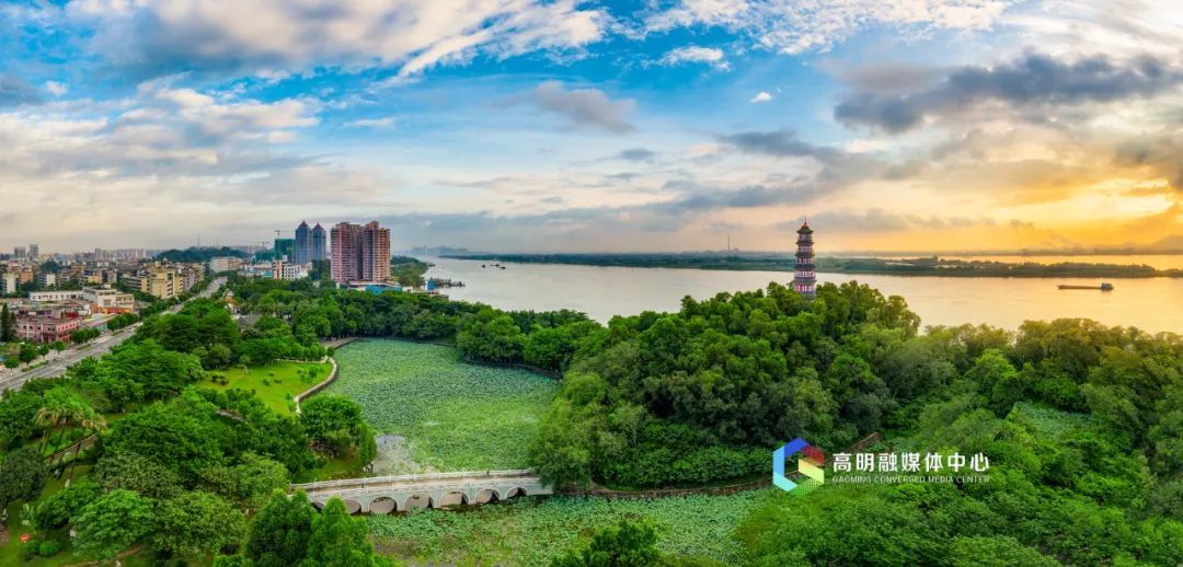 西江晨光。严少娟摄 西江晨光。严少娟摄