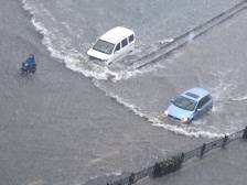 今日12时前郑州机场不接进港航班，东航春秋等免费退改签