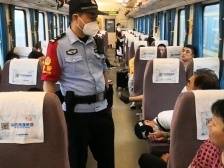 河南遇强降水，Z35次乘警全力维护滞留旅客秩序