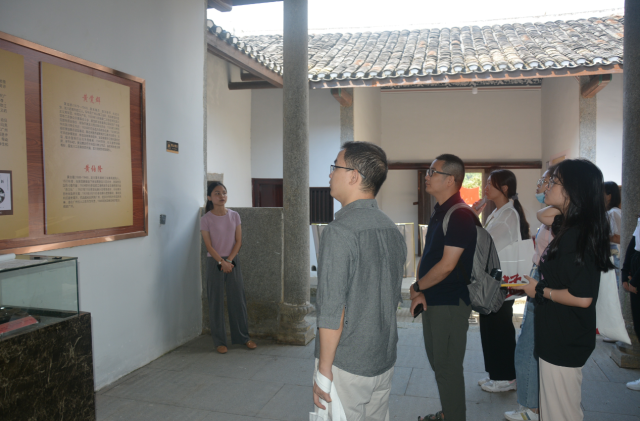 【南方+】暨大党史学习实践团在龙川红色村开展调研