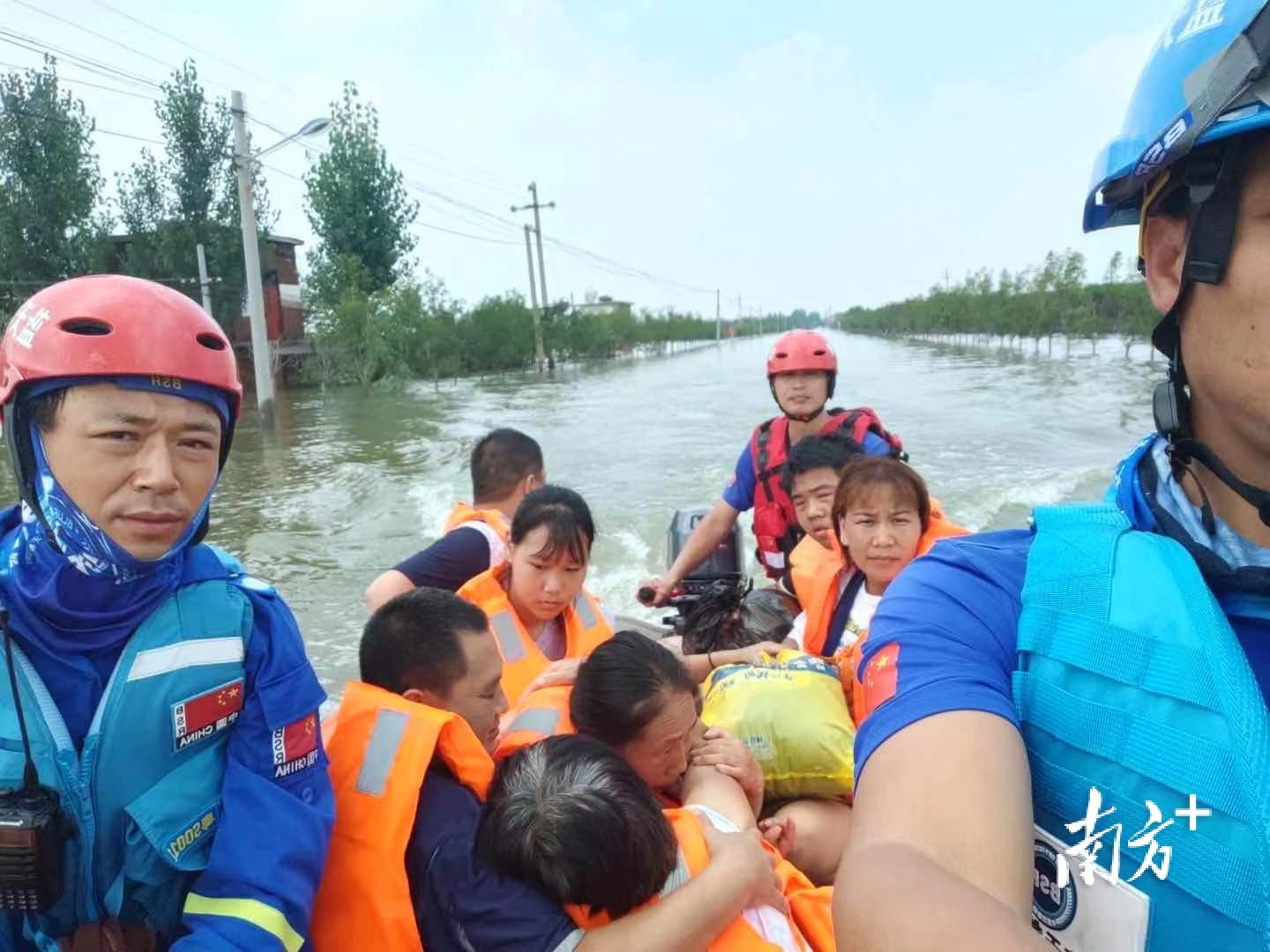 对话|驰援河南“东莞应急人”林小超:这个时候更应该挺身而出