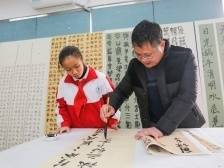 基层文化能人骆培华|26年送春联下乡，让书法走进寻常百姓家