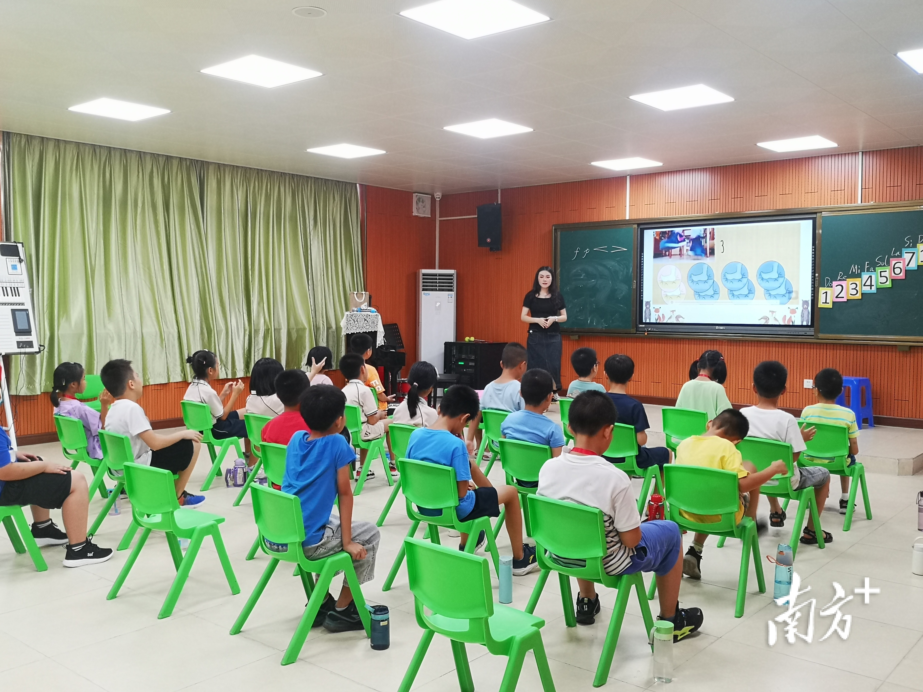 三水区共有近350名学生参加本次暑期托管。李周秦 摄
