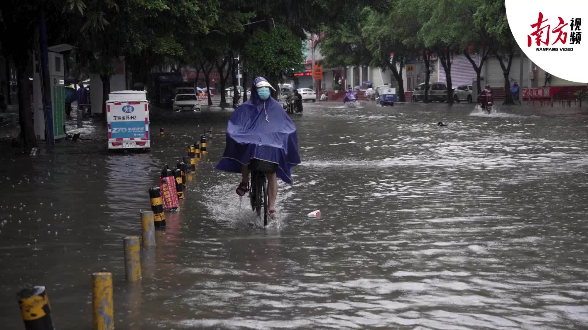 广州特大暴雨图片