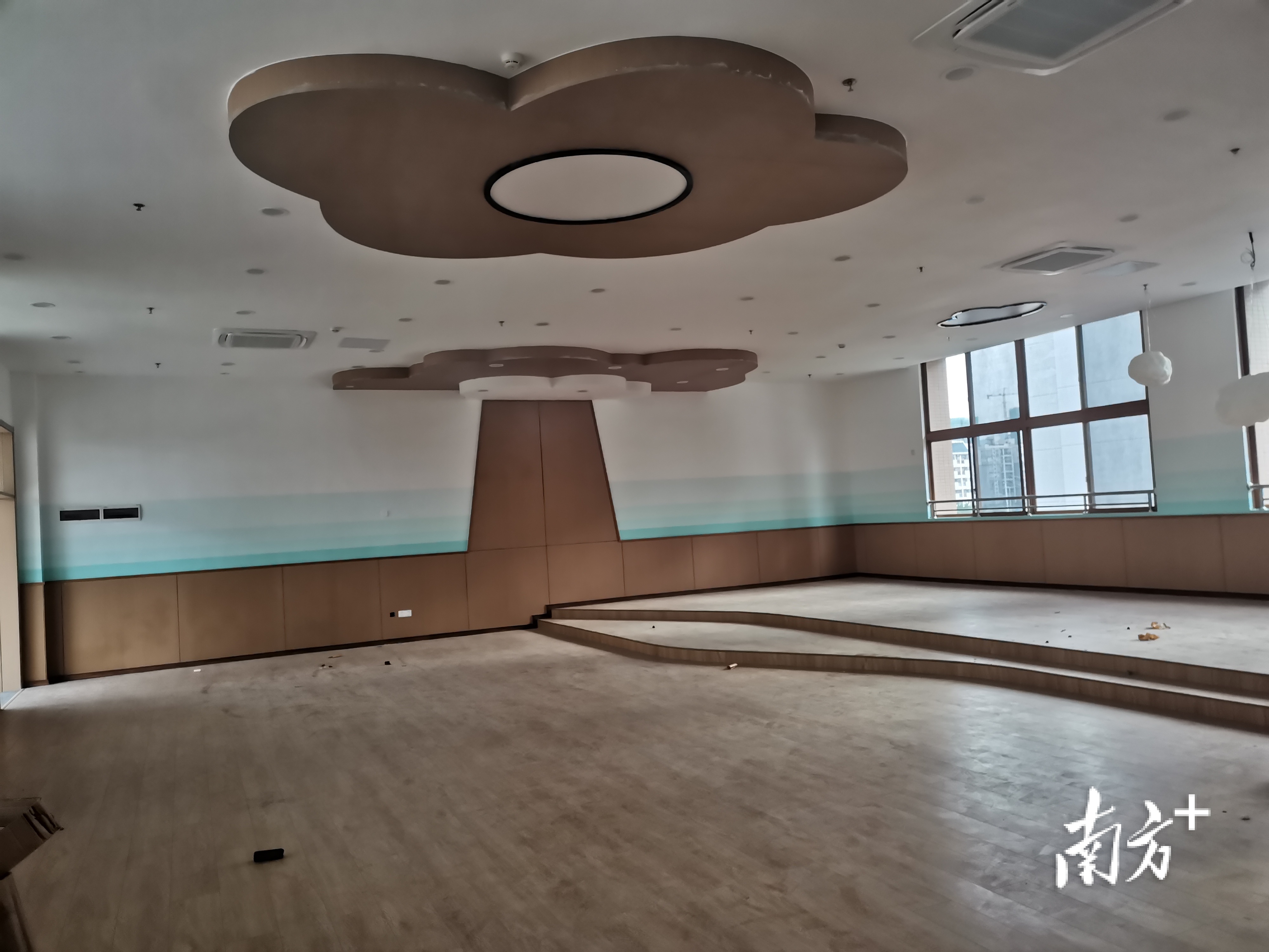 肇庆实验幼儿园桥北分园的阅览室。