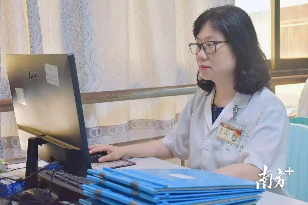 杨燕贤从事妇科临床工作已有30年。   汕头市中医医院 供图