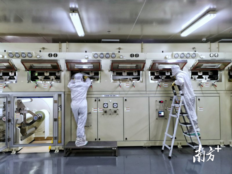 广东风华高新科技股份有限公司生产车间.通讯员供图.