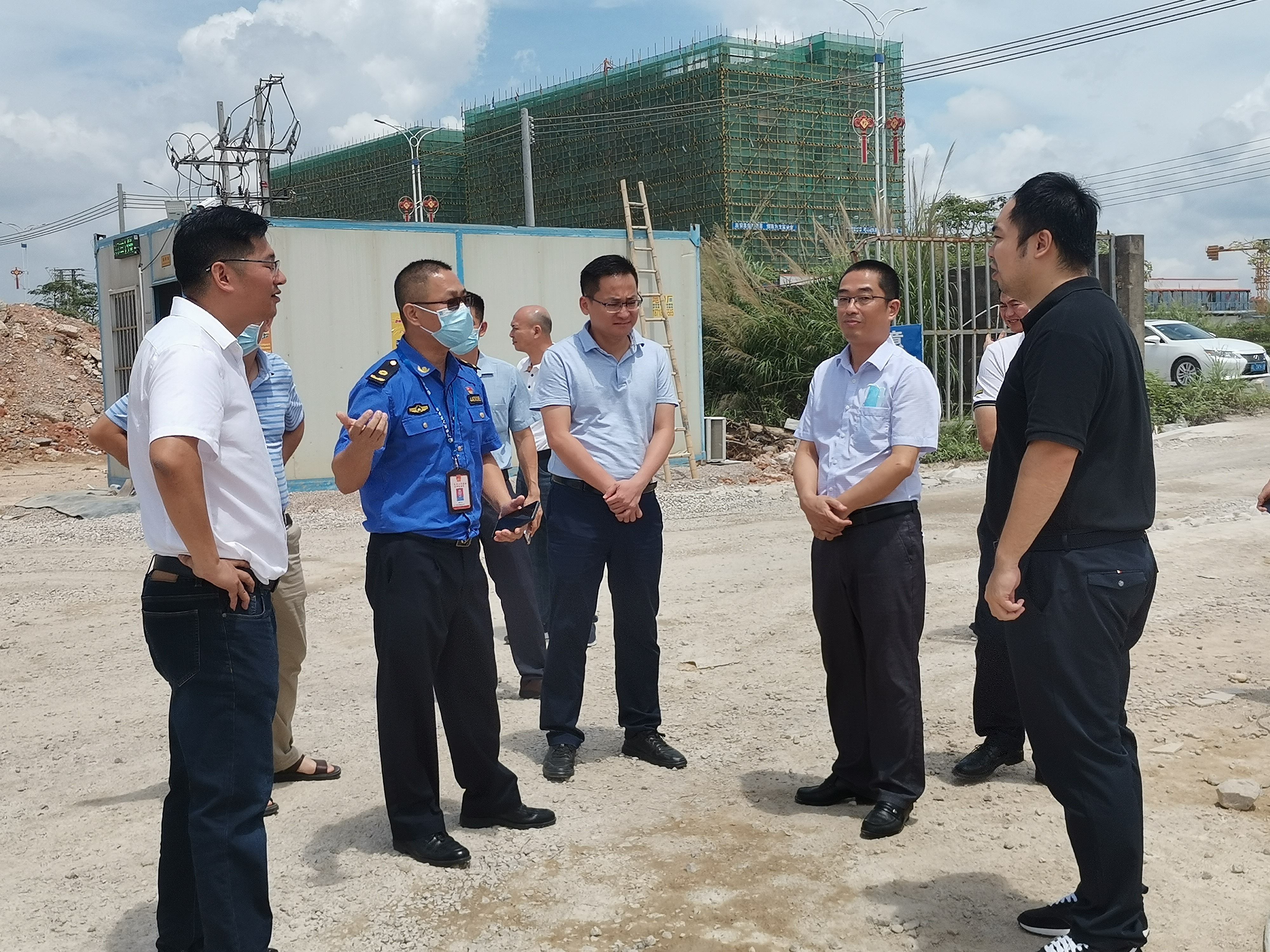 惠东县纪委监委开展扬尘污染治理“回头看”,监督推动民生实事落地落实。 受访者供图