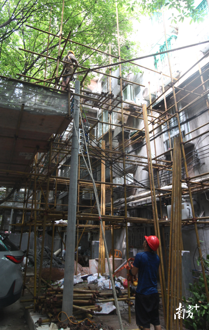     南方+ 梁文祥 拍摄