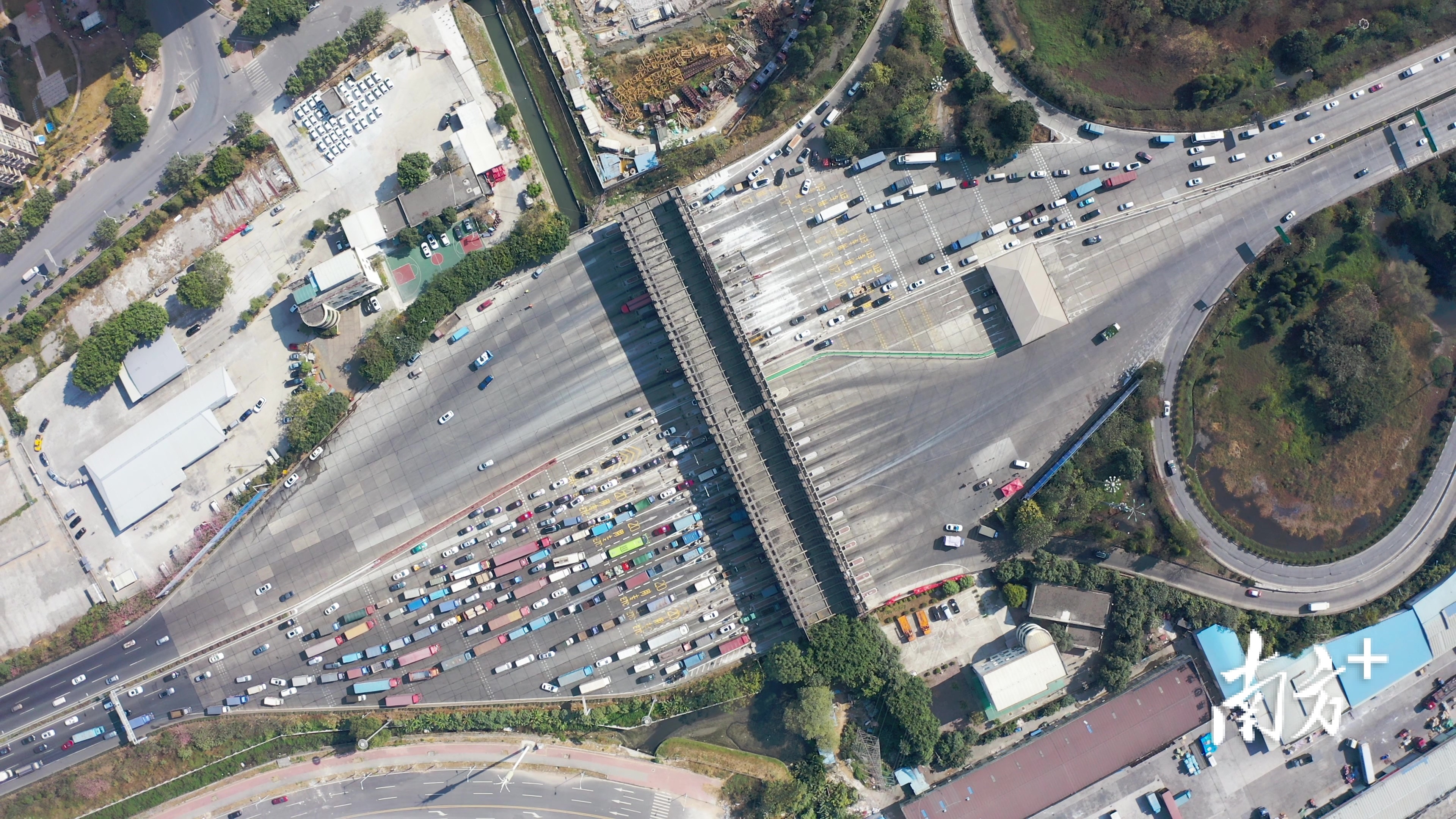 高速公路收费站俯视图图片