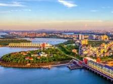 韩江评论|“中小城市‘美’的典范”如何打造？