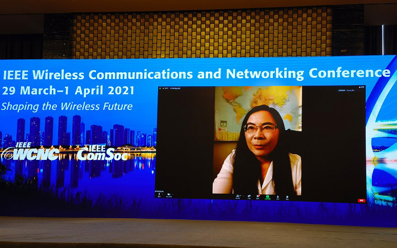 朱佩英在IEEE WCNC2021（IEEE 无线通信和网络会议）发言。图片来源：华为官网