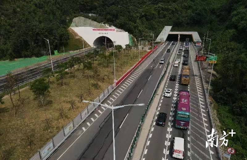    南方+ 符超军 拍摄