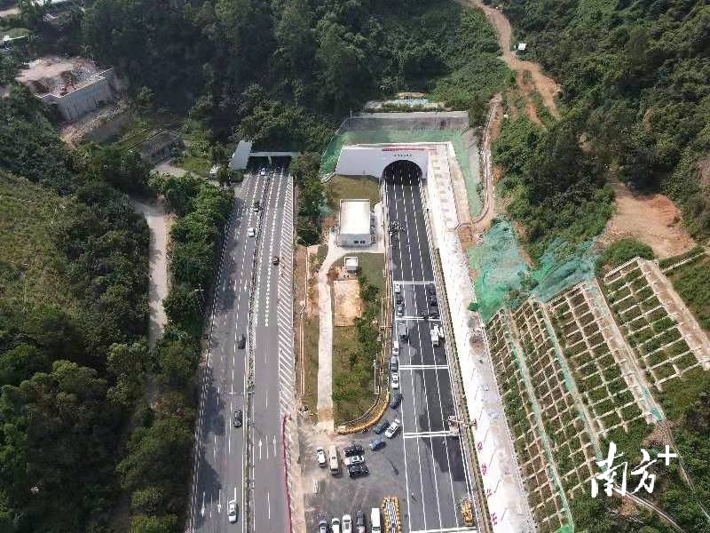    南方+ 符超军 拍摄