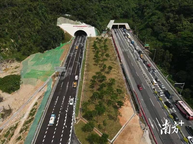    南方+ 符超军 拍摄