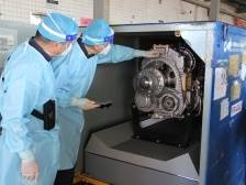 第十三届中国航展首批境外参展物抵珠，湾仔海关快速验放