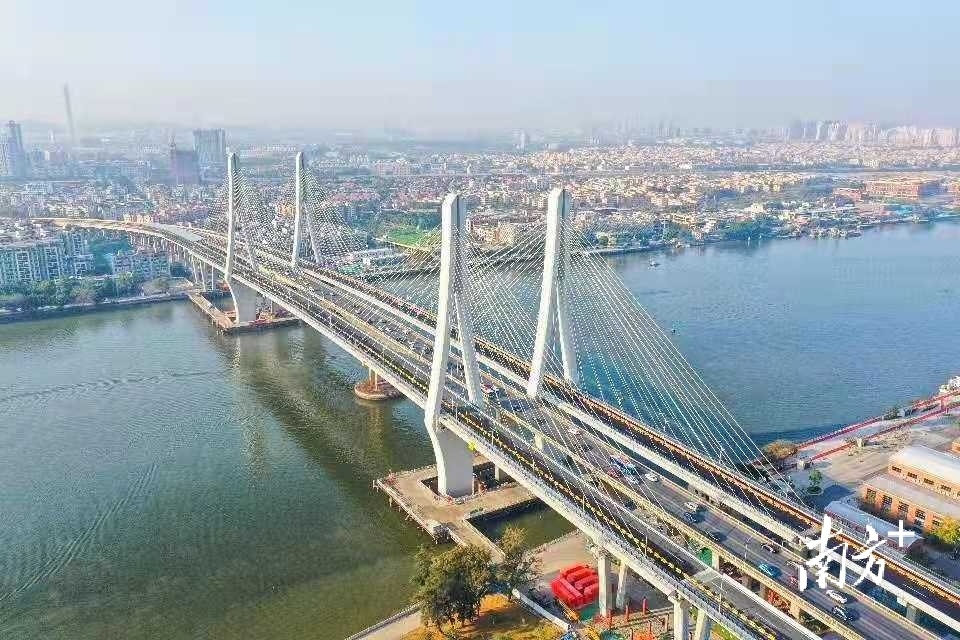 华南快速路(春岗立交-太和立交段),莞佛高速(坦尾立交-虎门大桥段)