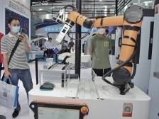 推动中小企业走“专精特新”发展之路