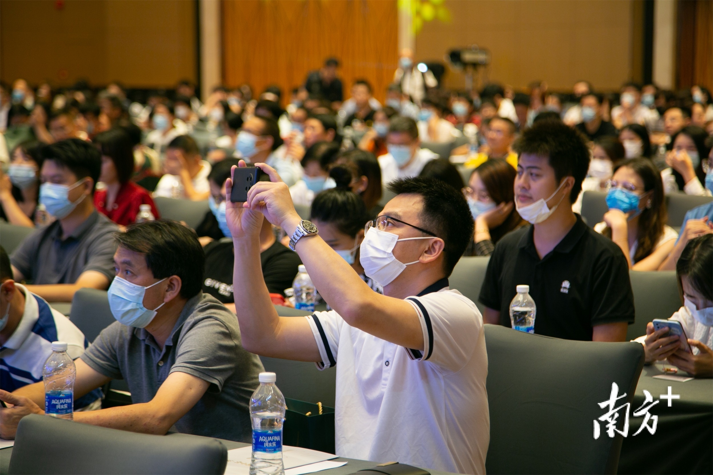 现场。 南方+ 卢子衡 拍摄