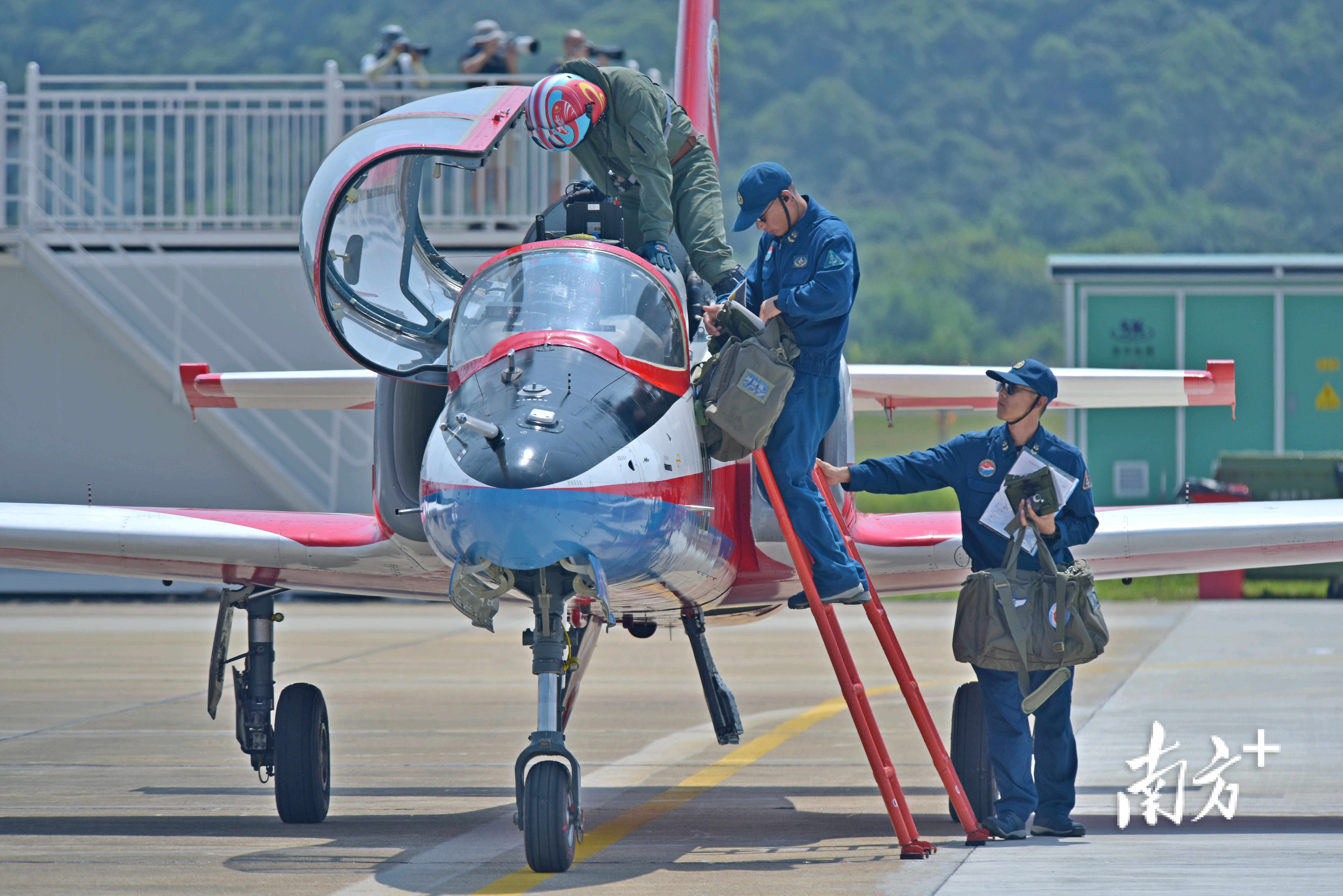    南方+ 关铭荣 拍摄