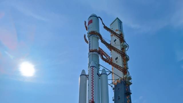 无人的空间站并没有闲着，天舟二号“挪位”迎接天舟三号