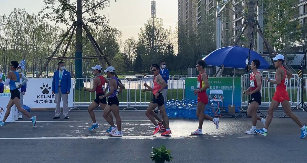 ▲本场比赛竞争激烈，整体呈胶着态势