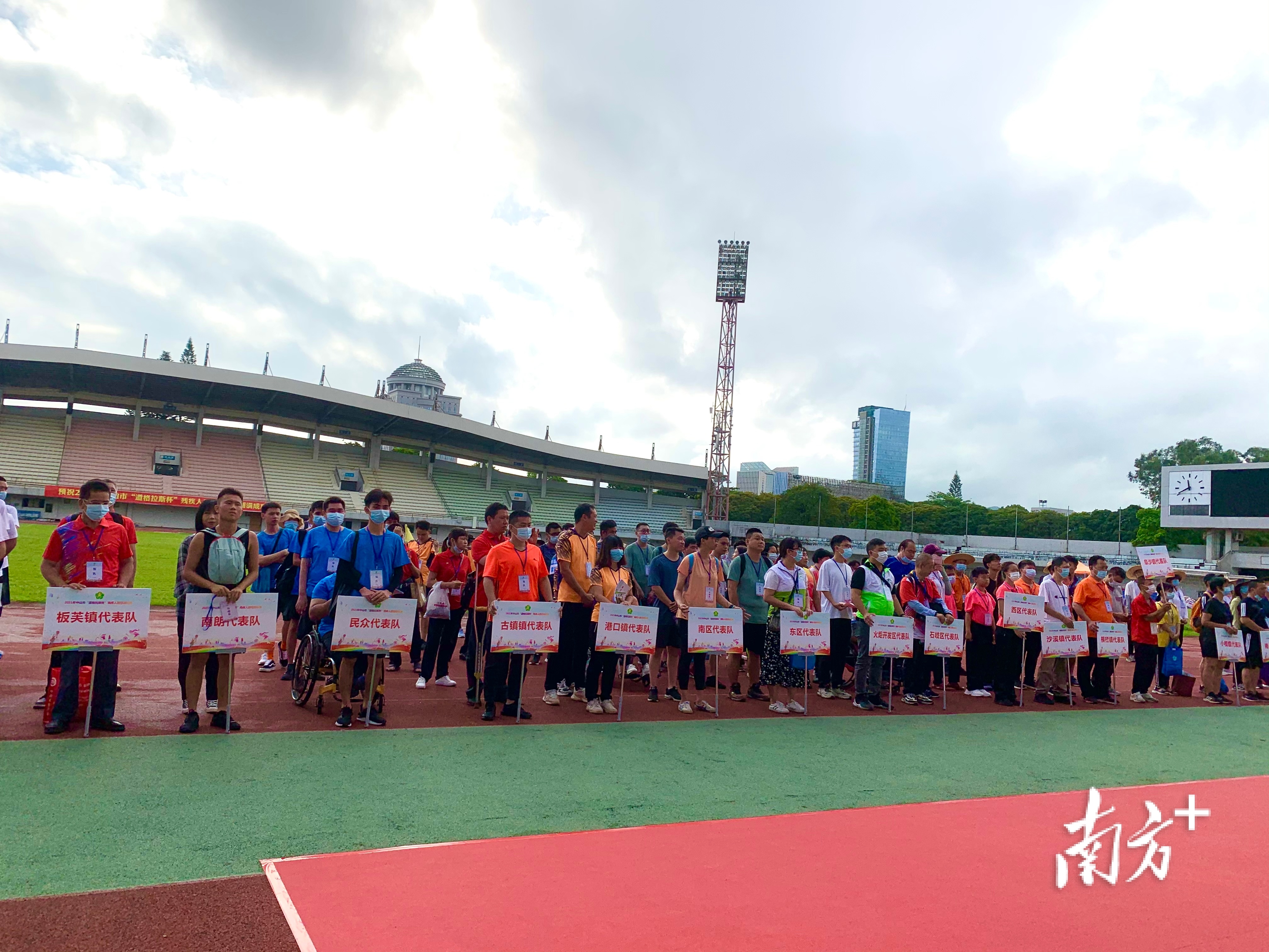 19个镇街92名运动员参赛！中山市残疾人田径锦标赛圆满落幕。&nbsp;&nbsp;谢意摄