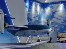 逛航展 | 彩虹—10无人机精彩亮相珠海航展馆