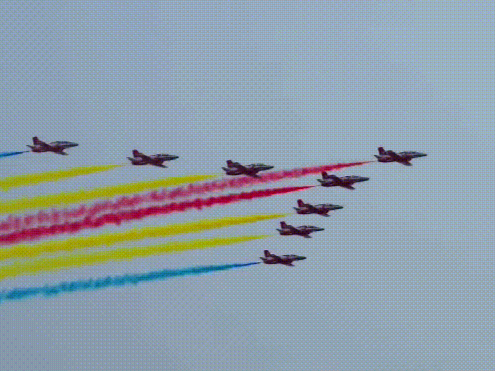 第十三届中国航展昨日正式开幕！1200多名交警全力护航！