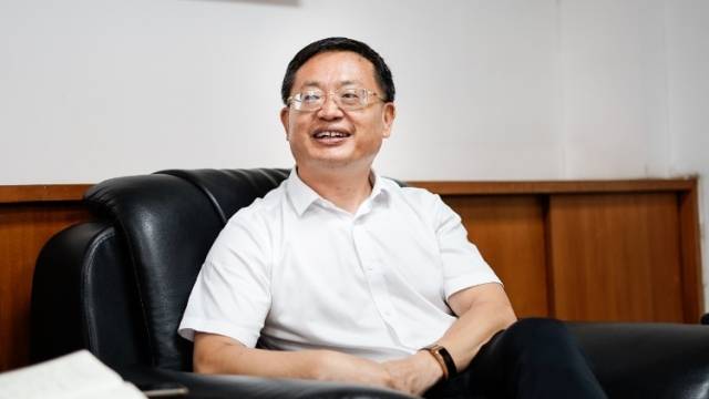 校长说|杨亚敏：共享中山纪念中学本部优质资源，让孩子在家门口读好书