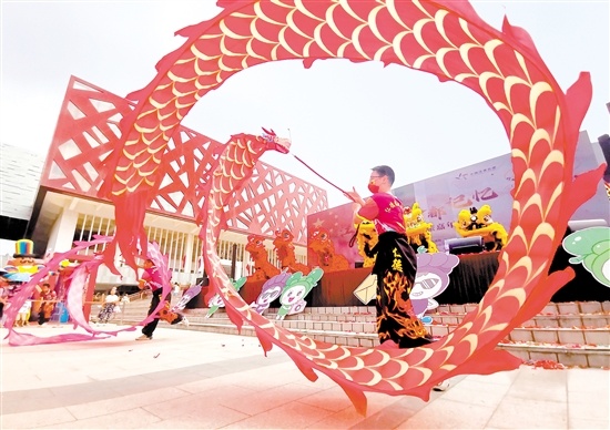 2021年江海区国庆文旅嘉年华活动中精彩的表演。